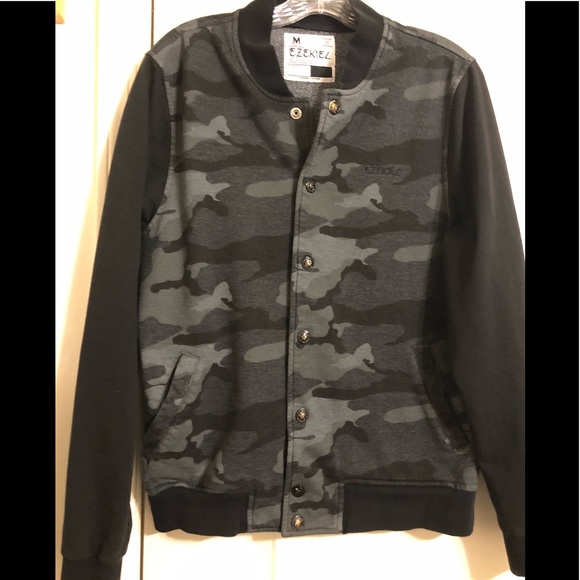 Ezekiel Other - ****SOLD*****Ezekiel black Camo jacket